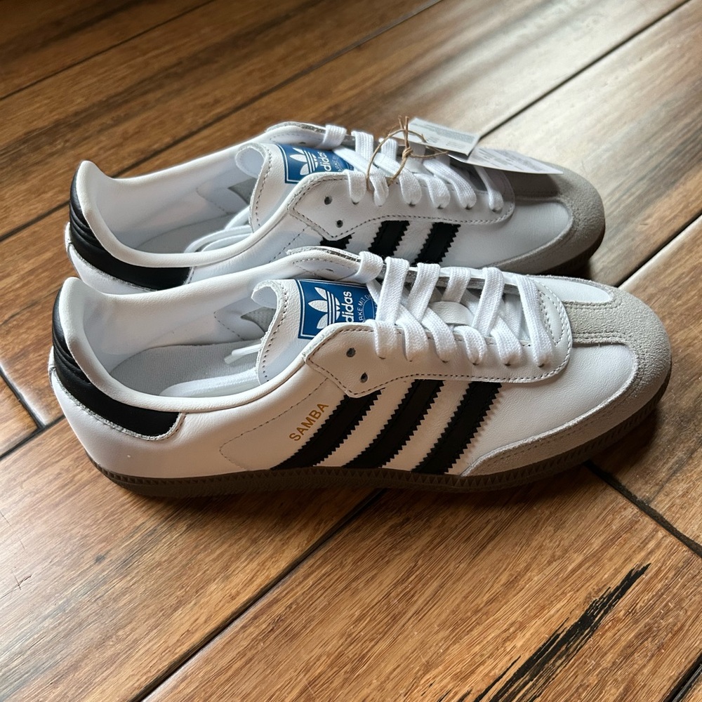 Size 7 Women’s Samba 👟
